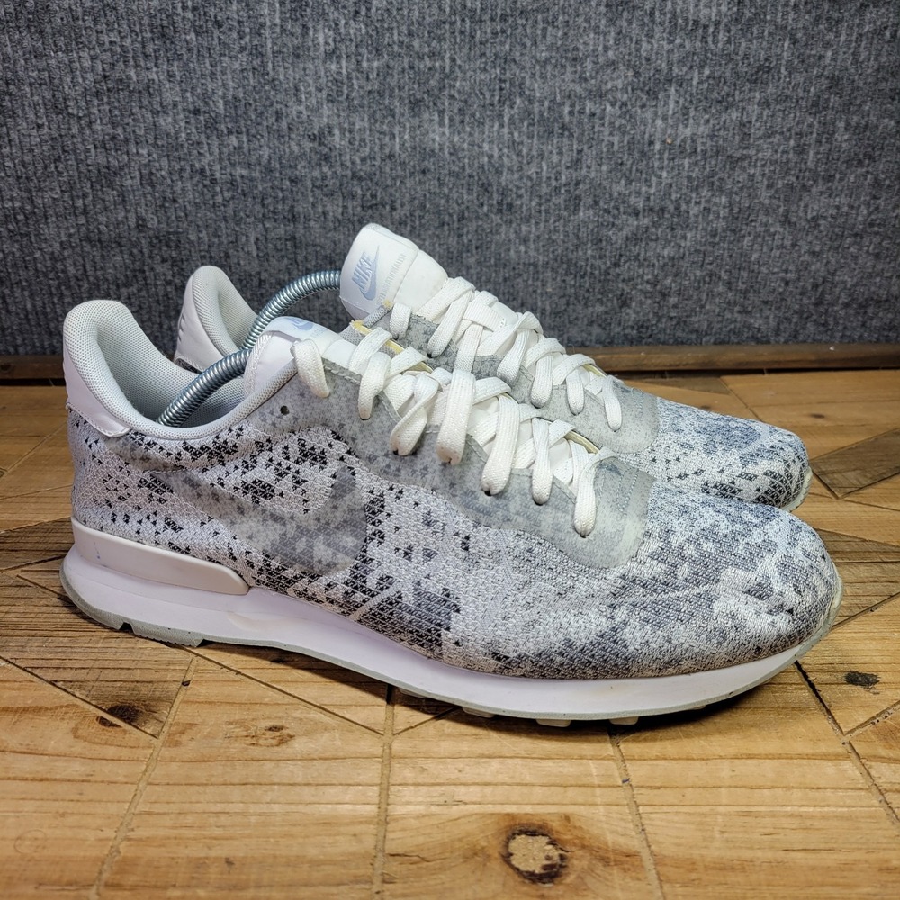 Nike Internationalist JCRD QS 11 Mens  White/Metallic Platinum 839233-100  Shoes